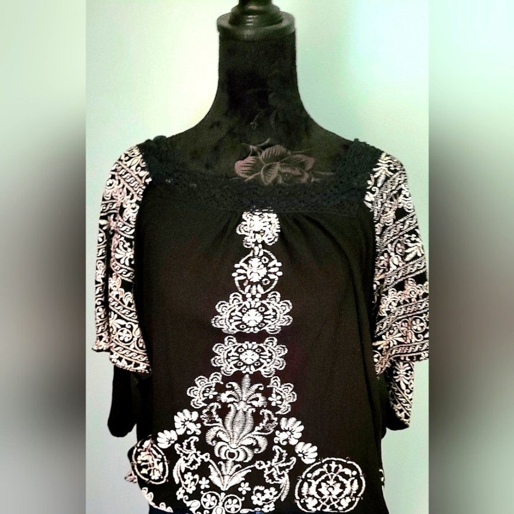 Soft Comfortable Cotton Embroidered blouse
